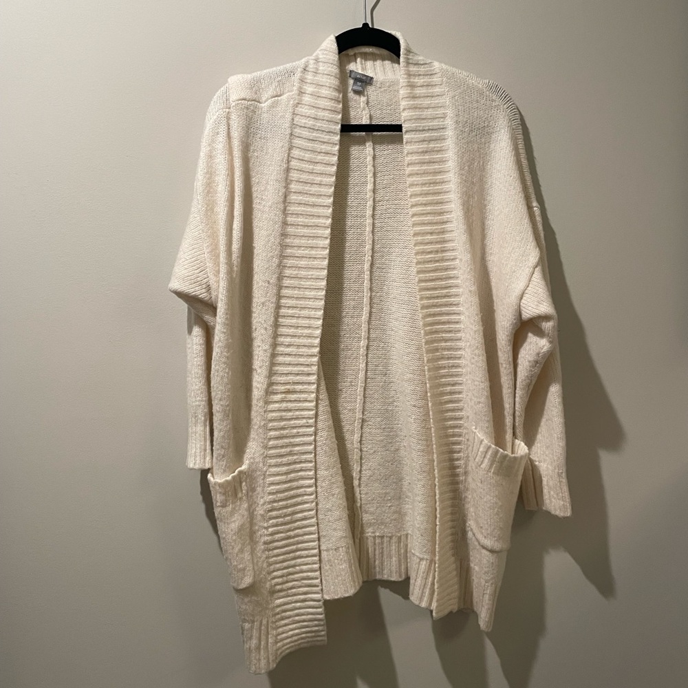 AMERICAN EAGLE | Cream Cardigan/Sweater with Pockets